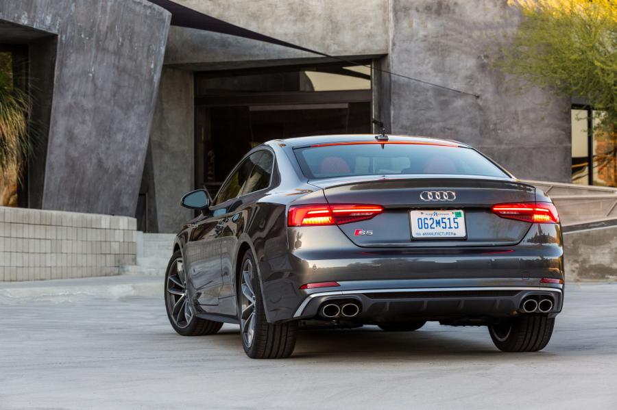  Audi S5 Coupe 2017 года  (NA) (фото 3 из 62)